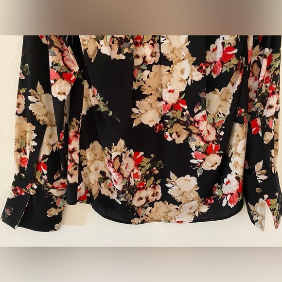 Calvin Klein Black Floral long Sleeve Vneck Blouse Women’s Sz Small - Picture 9 of 12